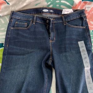 Old Navy: 14 power slim straight